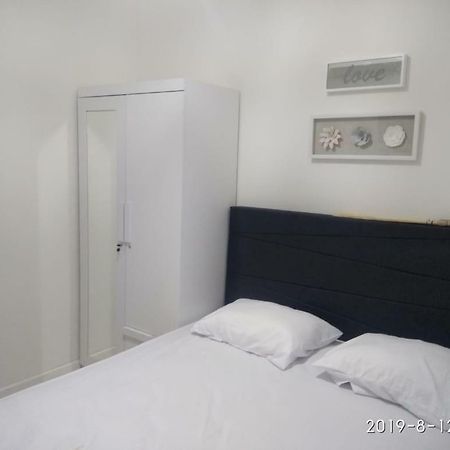 Vida View Apartement, Tower Asthon Unit 20 P Makassar Esterno foto